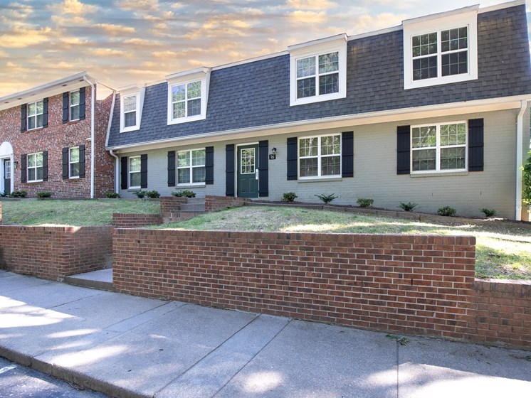 Street View of Country Club Apartments in Williamsburg VA